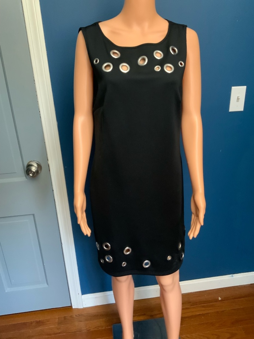 VENUS Black Sleeveless Shift Dress with Silver Eyelets